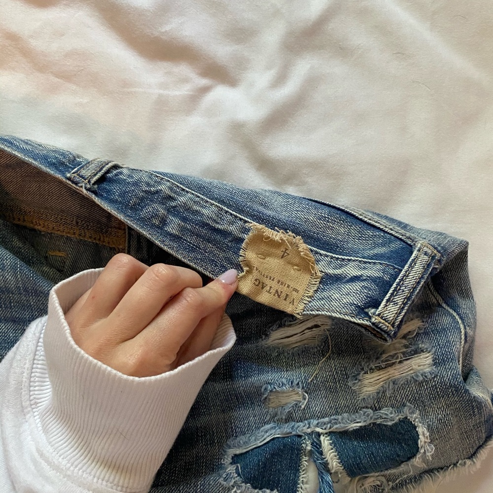 American eagle ripped shorts